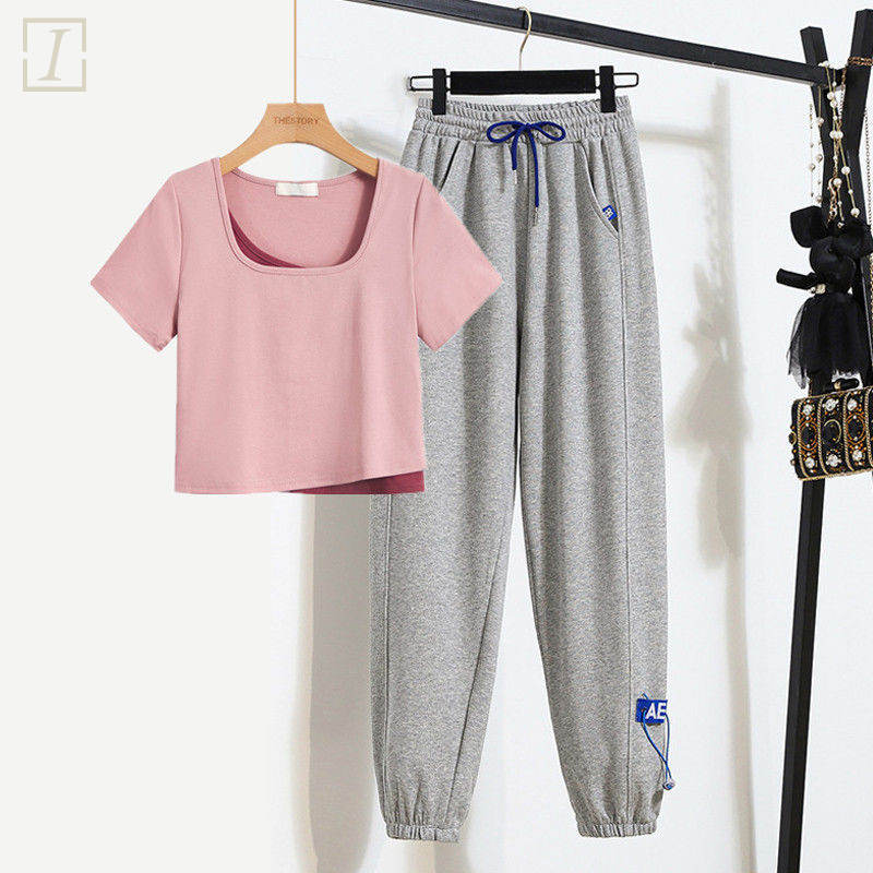 粉色/T恤+灰色/休閒褲