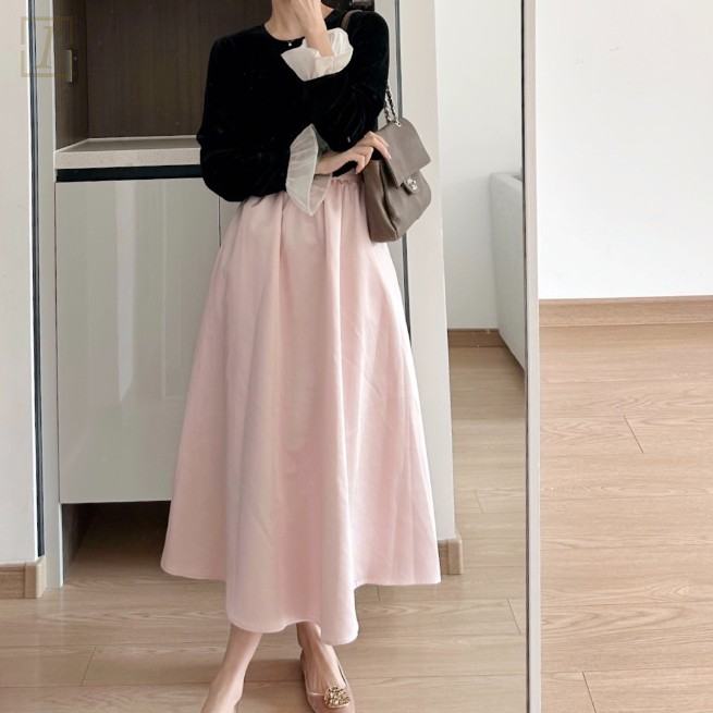 黑色/上衣+粉色/裙類