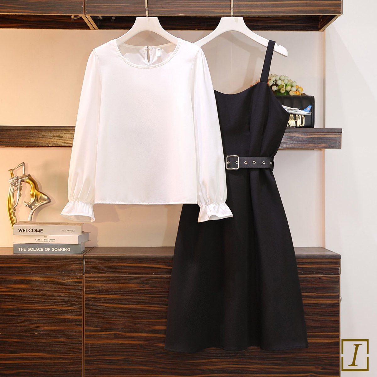 白色（喇叭袖）/襯衫+黑色/洋裝
