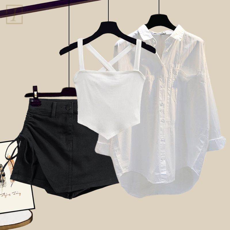 白色背心+黑色裙褲+白色襯衫