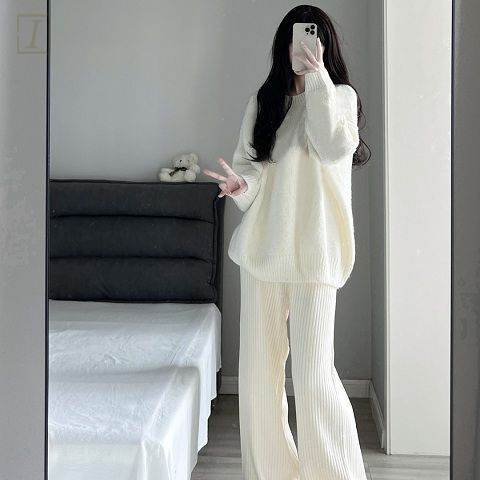 白色套裝